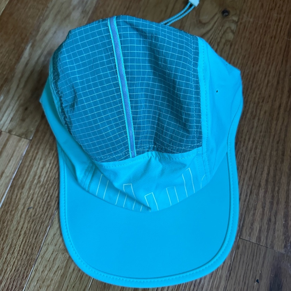 Lululemon Athletica Pastel Green Running Cap Size L - XL